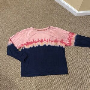 Velvet tees cozy sweatshirts pink/blue pattern. Super soft size m